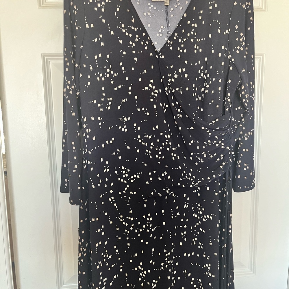 Dark navy and white comfortable dress. Size 16. Ready for your next event.